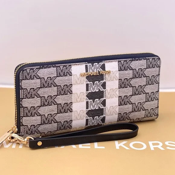 Michael Kors Large Continental Wallet Black - Picture 2 of 12